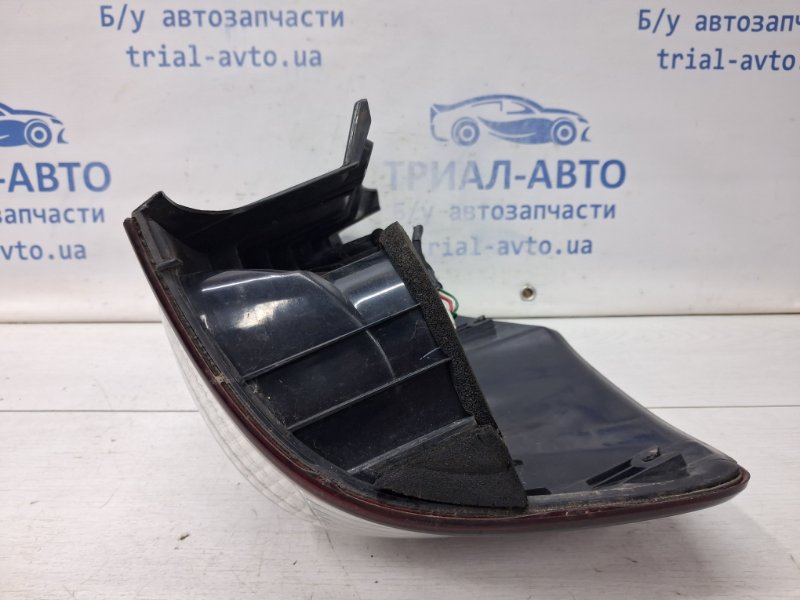 Фонарь задний внешний левый Prado 2002-2009 J120 4.0 1GR-FE