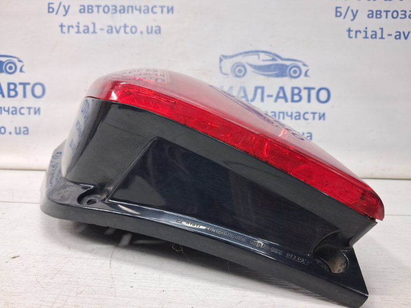 Фонарь задний внешний правый Outlander 2003-2006 cu 2.4 бензин 4G69