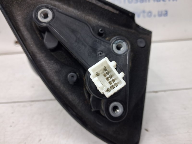 Зеркало правое Outlander 2003-2006 cu 2.4 бензин 4G69 Зеркало правое Outlander 2003-2006 cu 2.4 бензин 4G69