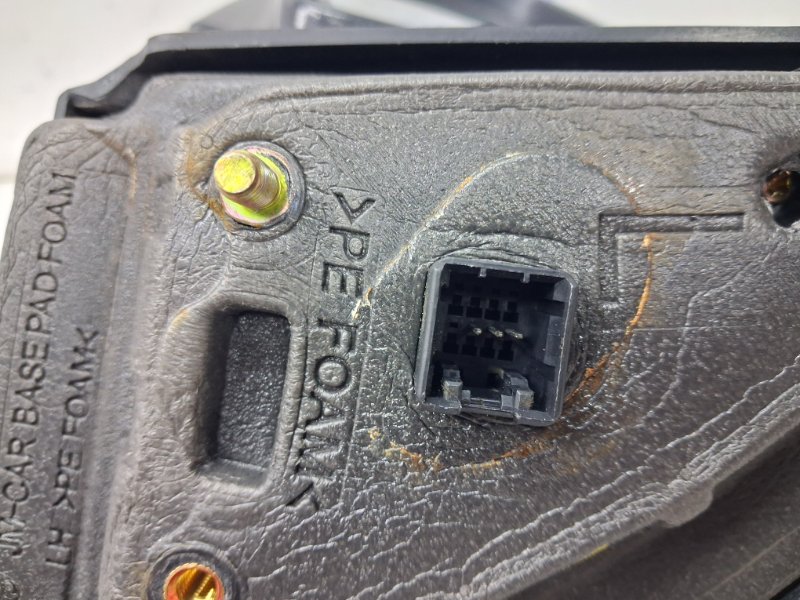 Зеркало левое Tucson 2004-2009 JM 2.0 diesel D4EA Зеркало левое Tucson 2004-2009 JM 2.0 diesel D4EA