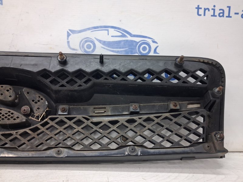 Решетка радиатора Tucson 2004-2009 JM 2.0 diesel D4EA Решетка радиатора Tucson 2004-2009 JM 2.0 diesel D4EA