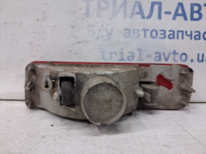 Катафот левый Outlander 2003-2006 cu 2.4 бензин 4G69