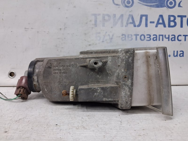 Фара противотуманная левая Toyota Prado J120 4.0 1GR-FE