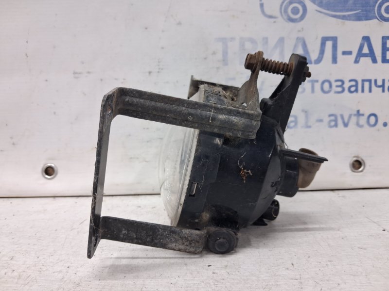 Фара противотуманная левая Hyundai Tucson JM 2.0 diesel D4EA Фара противотуманная левая Hyundai Tucson JM 2.0 diesel D4EA