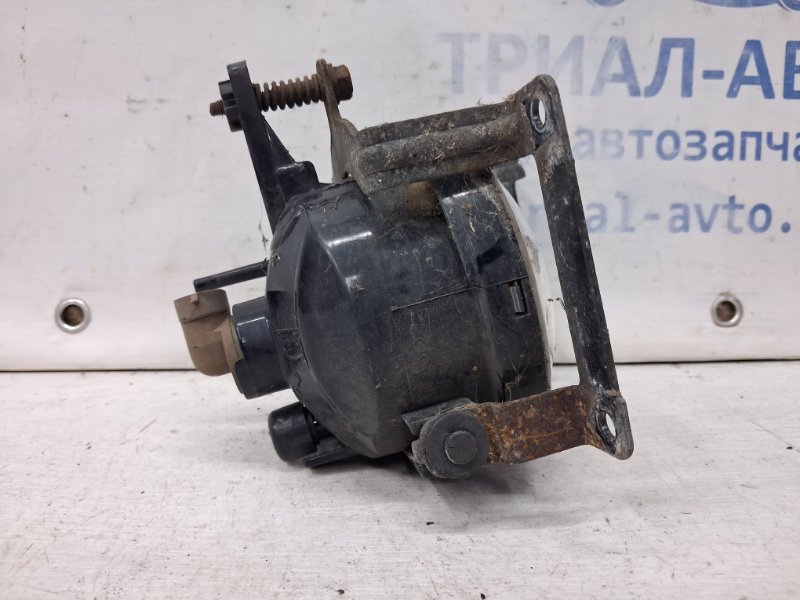 Фара противотуманная левая Tucson 2004-2009 JM 2.0 diesel D4EA Фара противотуманная левая Tucson 2004-2009 JM 2.0 diesel D4EA