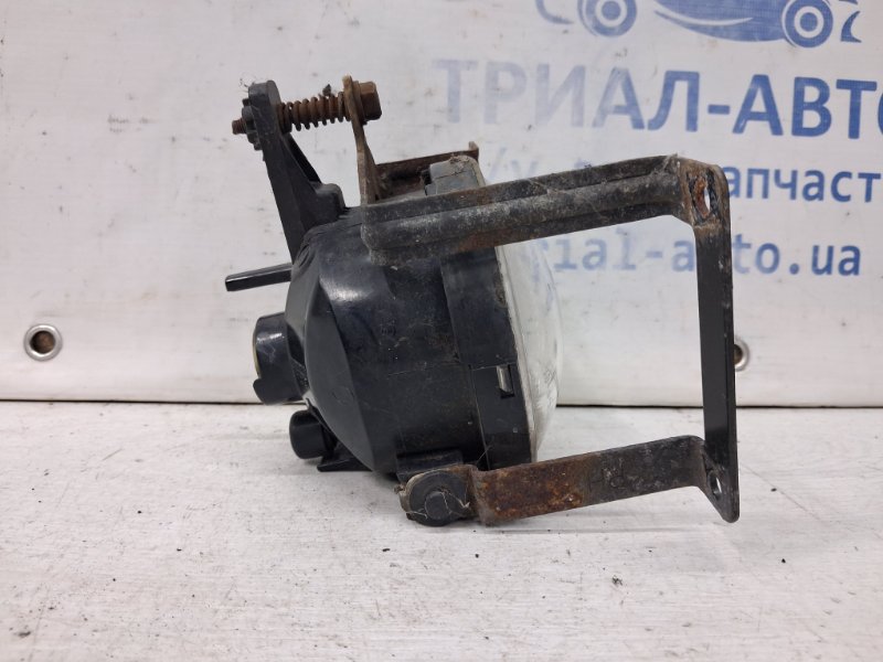 Фара противотуманная правая Hyundai Tucson JM 2.0 diesel D4EA Фара противотуманная правая Hyundai Tucson JM 2.0 diesel D4EA