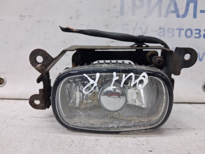 Фара противотуманная правая Mitsubishi Outlander 2003-2006 cu 2.4 бензин 4G69 MN133370 Б/У