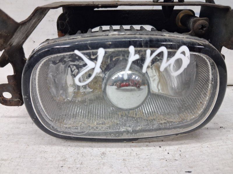 Фара противотуманная правая Outlander 2003-2006 cu 2.4 бензин 4G69