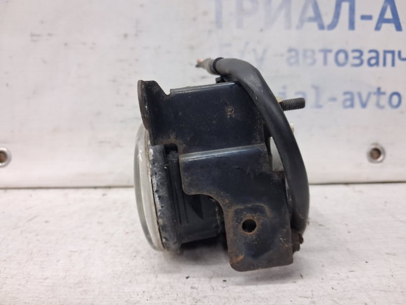 Фара противотуманная правая Outlander 2003-2006 cu 2.4 бензин 4G69