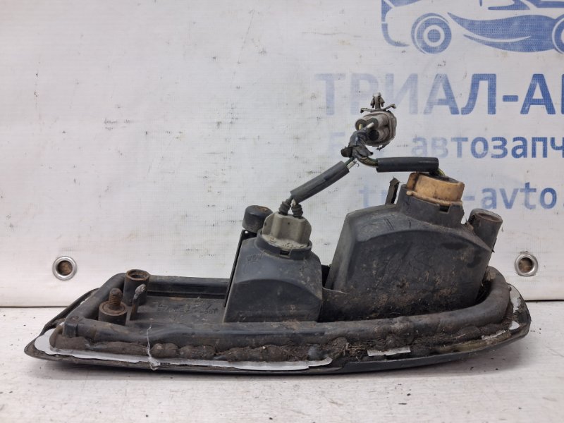 Катафот левый Toyota Prado J120 4.0 1GR-FE