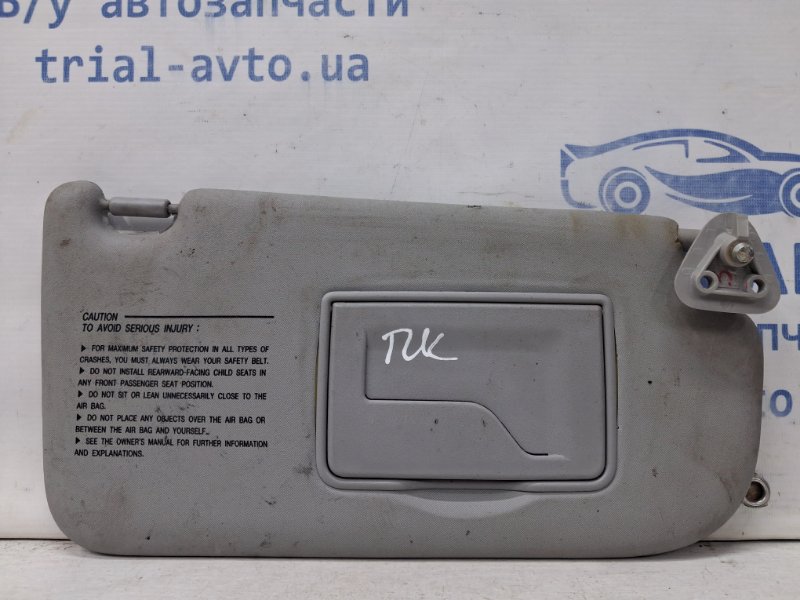 Запчасть козырек солнцезащитный правый Hyundai Tucson 2004-2009 JM 2.0 diesel D4EA 852022E110LO Б/У Козырек солнцезащитный правый Hyundai Tucson 2004-2009 JM 2.0 diesel D4EA 852022E110LO Б/У