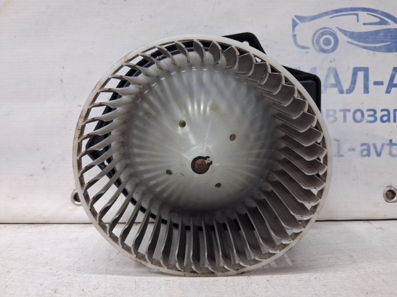 Моторчик печки Outlander 2003-2006 cu 2.4 бензин 4G69