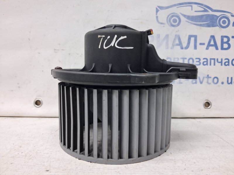 Запчасть моторчик печки Hyundai Tucson 2004-2009 JM 2.0 diesel D4EA 971132E200 Б/У Моторчик печки Hyundai Tucson 2004-2009 JM 2.0 diesel D4EA 971132E200 Б/У