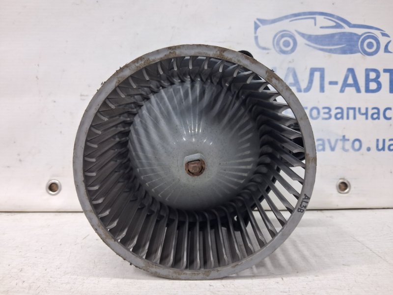 Моторчик печки Tucson 2004-2009 JM 2.0 diesel D4EA Моторчик печки Tucson 2004-2009 JM 2.0 diesel D4EA