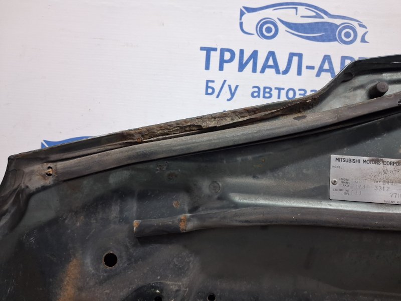 Капот Outlander 2003-2006 cu 2.4 бензин 4G69