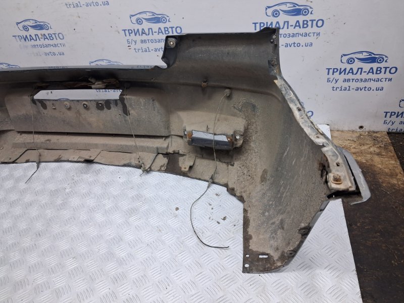 Бампер задний Outlander 2003-2006 cu 2.4 бензин 4G69