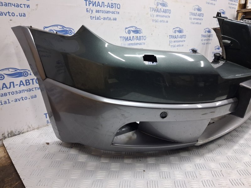 Бампер передний Outlander 2003-2006 cu 2.4 бензин 4G69