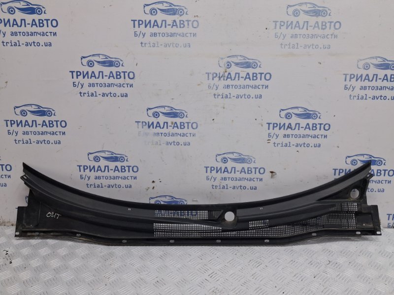 Дефлектор дворников Mitsubishi Outlander 2003-2006 cu 2.4 бензин 4G69 MR971425 Б/У