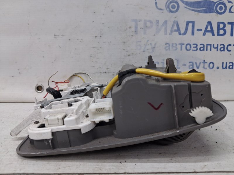 Плафон передний Prado 2002-2009 J120 4.0 1GR-FE