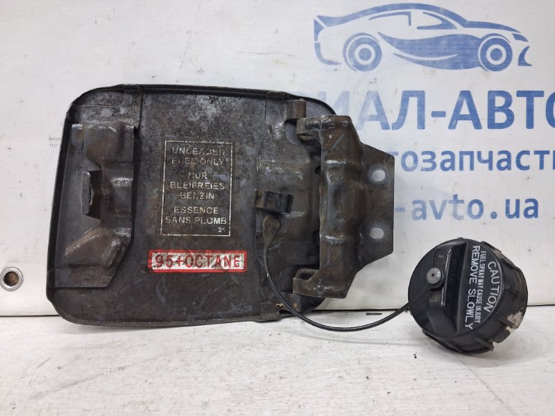 Лючок бака Outlander 2003-2006 cu 2.4 бензин 4G69 Лючок бака Outlander 2003-2006 cu 2.4 бензин 4G69