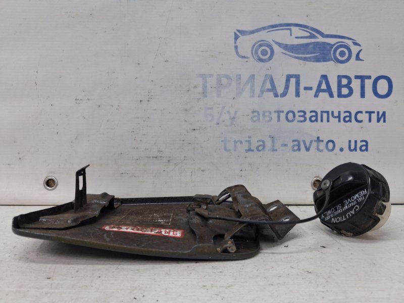 Лючок бака Mitsubishi Outlander cu 2.4 бензин 4G69 Лючок бака Mitsubishi Outlander cu 2.4 бензин 4G69