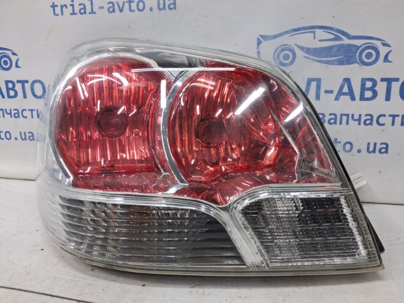 Фонарь задний внешний левый Outlander 2003-2006 cu 2.4 бензин 4G69