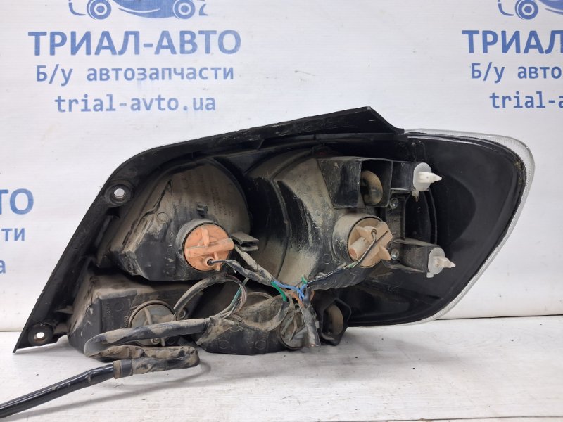 Фонарь задний внешний левый Outlander 2003-2006 cu 2.4 бензин 4G69