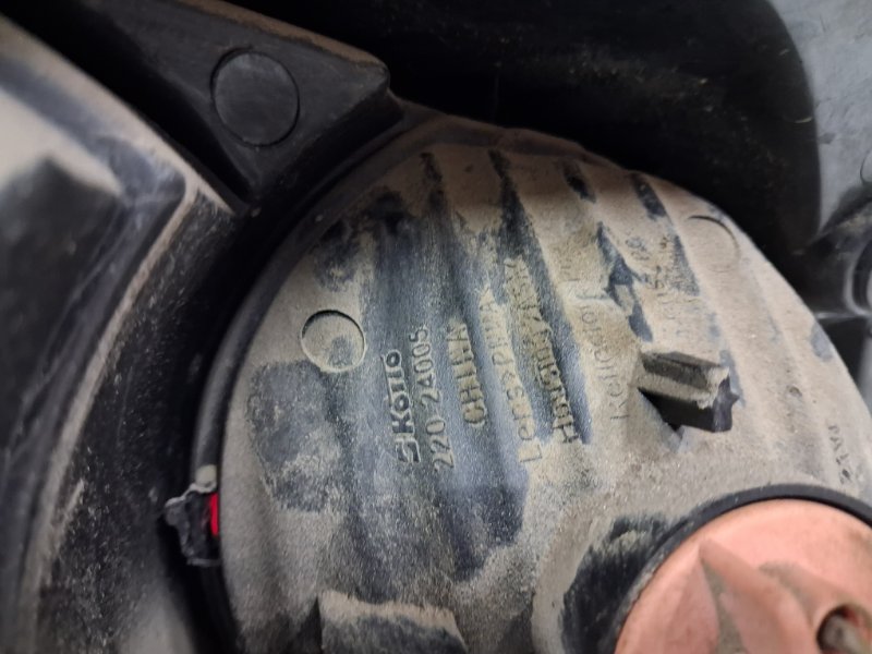 Фонарь задний внешний правый Outlander 2003-2006 cu 2.4 бензин 4G69