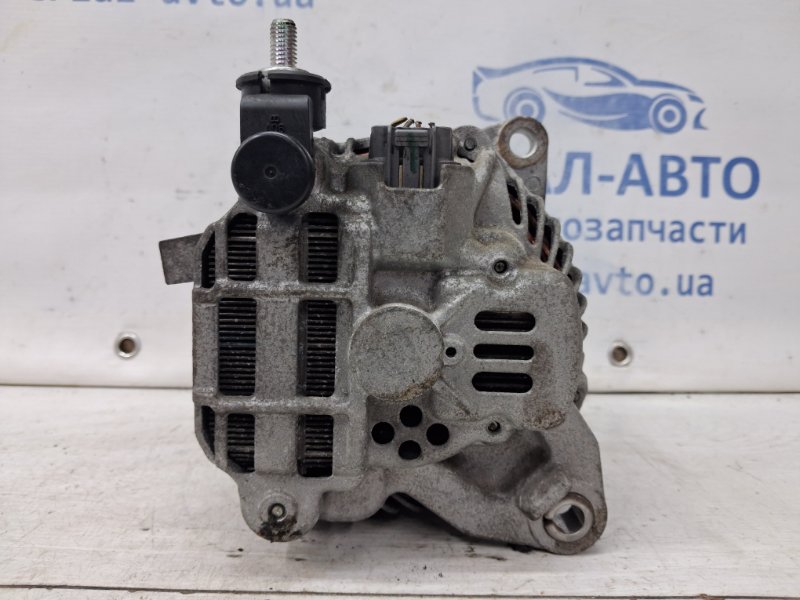 Генератор Outlander 2003-2006 cu 2.4 бензин 4G69