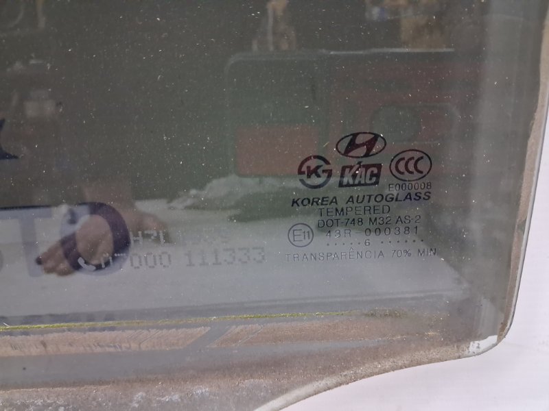 Стекло двери заднее левое Hyundai Tucson JM 2.0 diesel D4EA Стекло двери заднее левое Hyundai Tucson JM 2.0 diesel D4EA