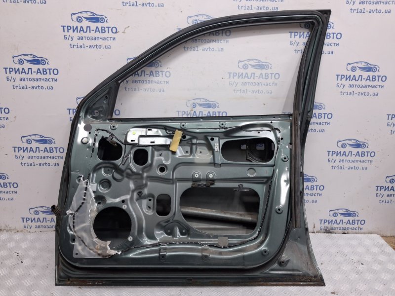 Дверь передняя правая Outlander 2003-2006 cu 2.4 бензин 4G69