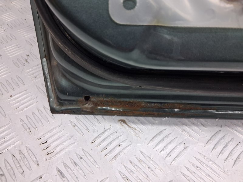 Дверь передняя правая Outlander 2003-2006 cu 2.4 бензин 4G69