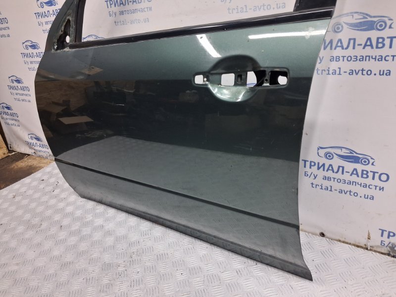 Дверь передняя левая Outlander 2003-2006 CU 2.4 бензин 4G69