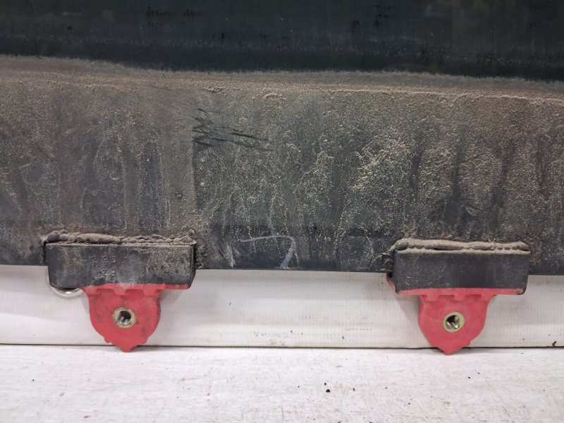 Стекло двери заднее правое Outlander 2003-2006 cu 2.4 бензин 4G69 Стекло двери заднее правое Outlander 2003-2006 cu 2.4 бензин 4G69