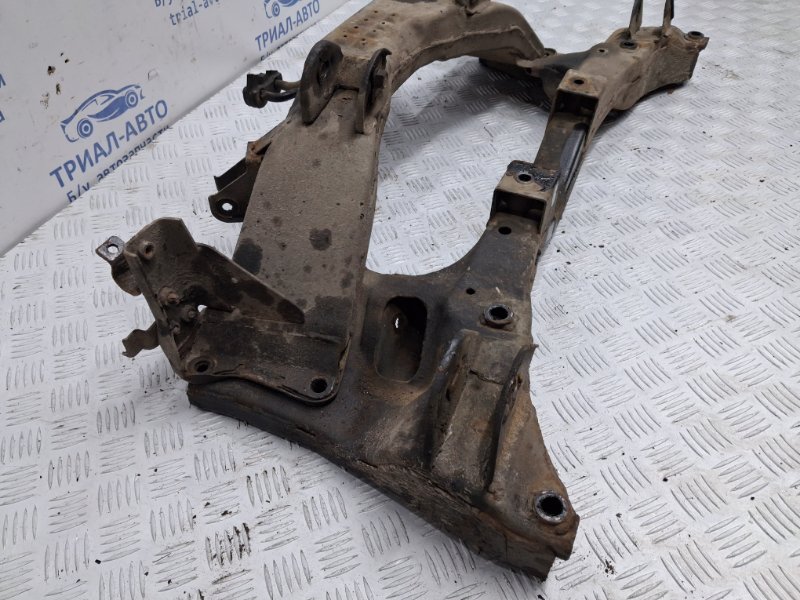 Балка задней подвески Outlander 2003-2006 cu 2.4 бензин 4G69 Балка задней подвески Outlander 2003-2006 cu 2.4 бензин 4G69