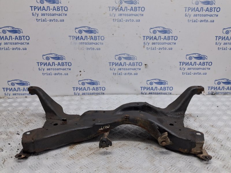 Балка передней подвески Outlander 2003-2006 cu 2.4 бензин 4G69