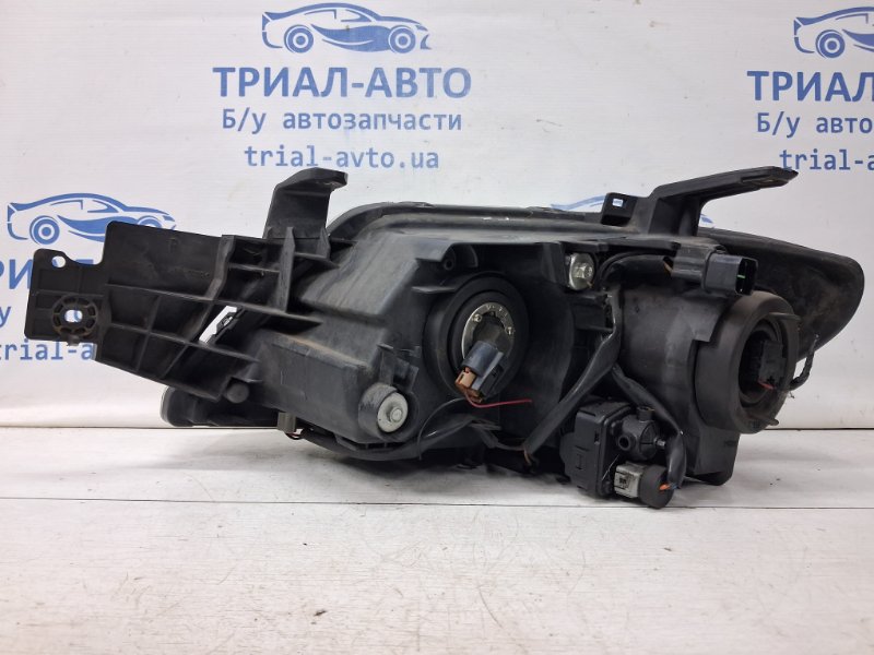 Фара правая галоген Outlander 2003-2006 cu 2.4 бензин 4G69 Фара правая галоген Outlander 2003-2006 cu 2.4 бензин 4G69