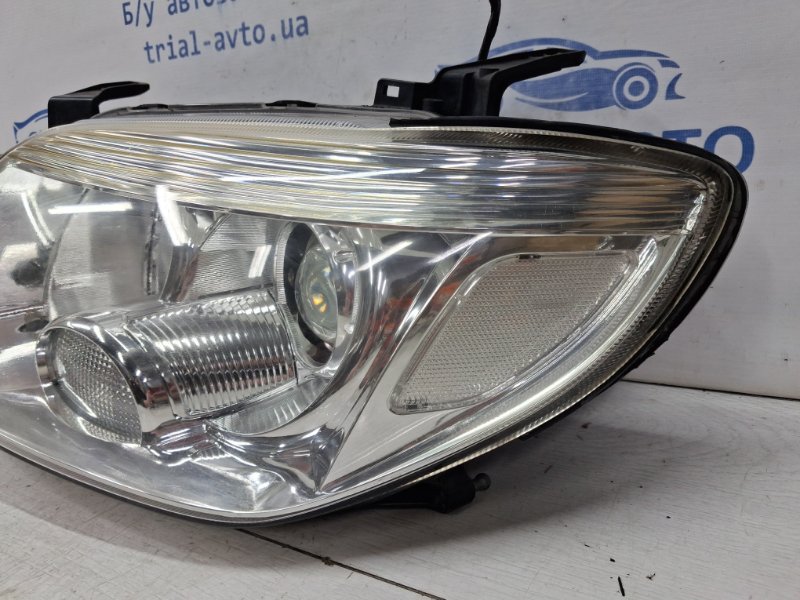 Фара левая галоген Outlander 2003-2006 cu 2.4 бензин 4G69