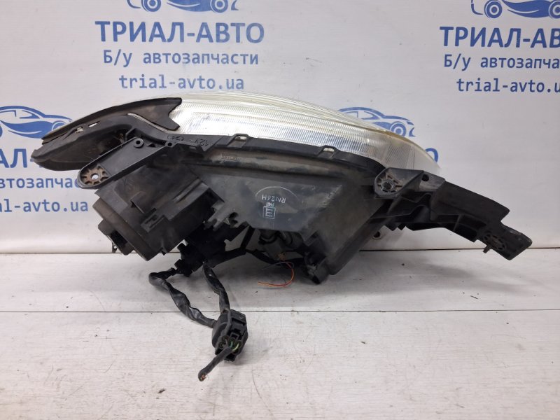 Фара левая галоген Outlander 2003-2006 cu 2.4 бензин 4G69