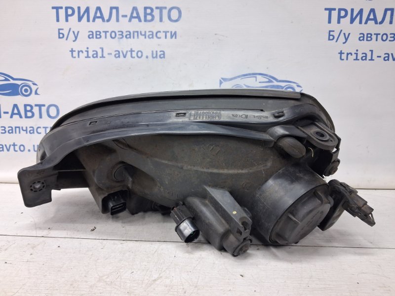 Фара правая галоген Tucson 2004-2009 JM 2.0 diesel D4EA Фара правая галоген Tucson 2004-2009 JM 2.0 diesel D4EA