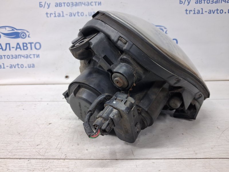 Фара правая галоген Tucson 2004-2009 JM 2.0 diesel D4EA Фара правая галоген Tucson 2004-2009 JM 2.0 diesel D4EA