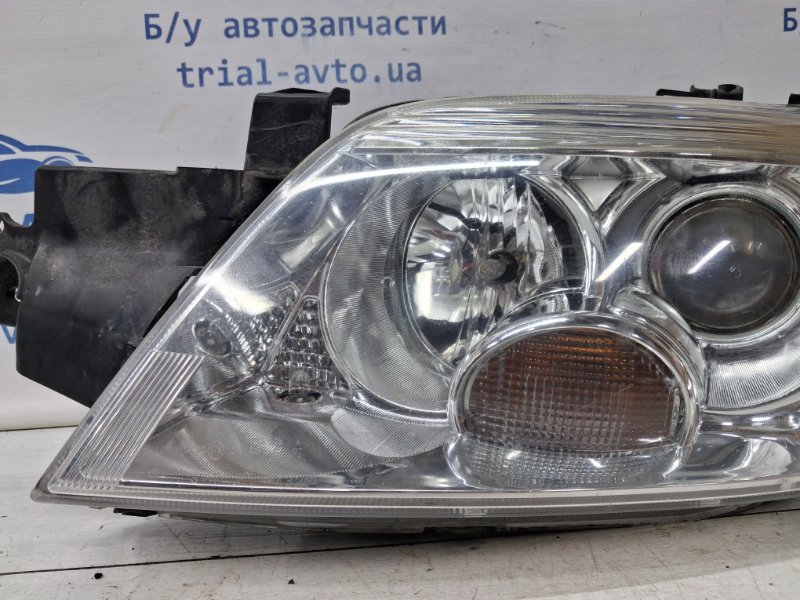 Фара левая галоген Mitsubishi Outlander cu 2.4 бензин 4G69