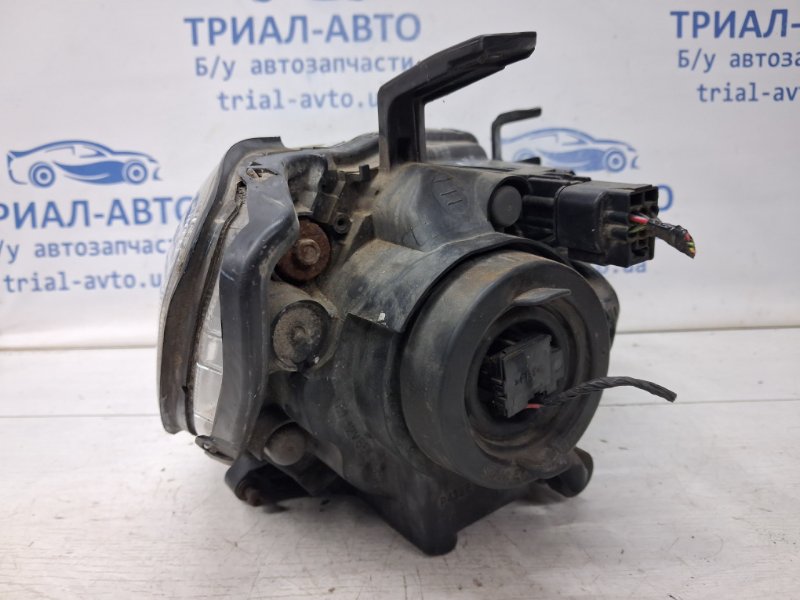 Фара левая галоген Outlander 2003-2006 cu 2.4 бензин 4G69