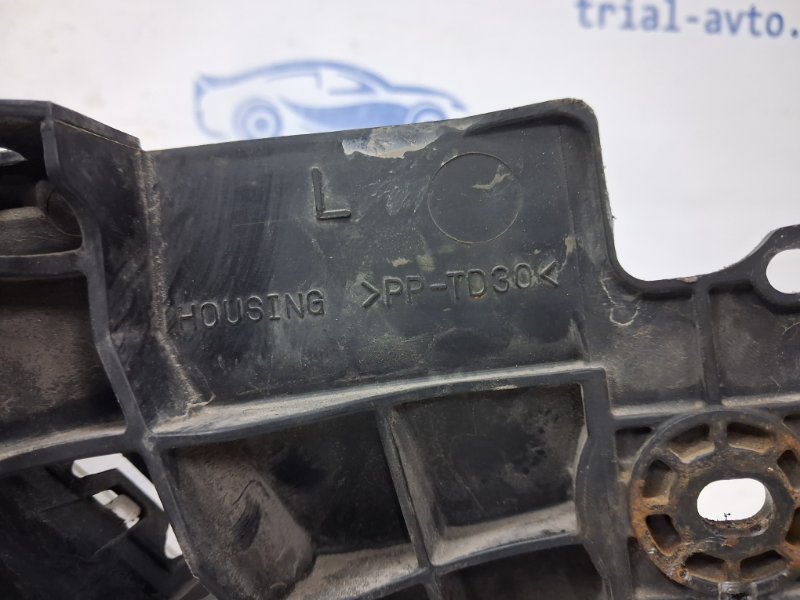 Фара левая галоген Outlander 2003-2006 cu 2.4 бензин 4G69