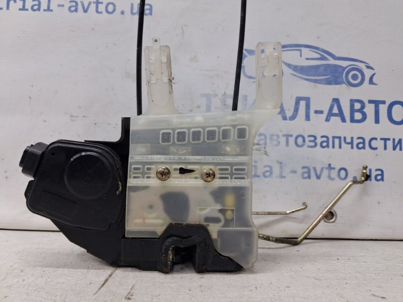 Замок двери передний правый Hyundai Tucson JM 2.0 diesel D4EA Замок двери передний правый Hyundai Tucson JM 2.0 diesel D4EA