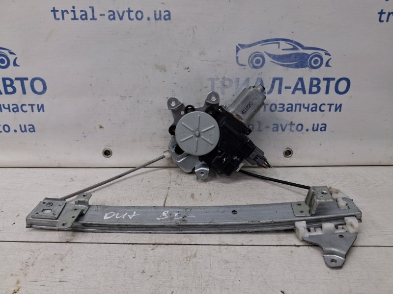 Запчасть стеклоподъемник задний левый Mitsubishi Outlander 2003-2006 cu 2.4 бензин 4G69 MR573879 Б/У Стеклоподъемник задний левый Mitsubishi Outlander 2003-2006 cu 2.4 бензин 4G69 MR573879 Б/У