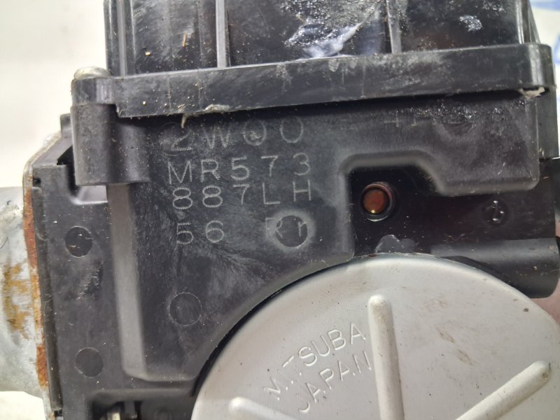 Стеклоподъемник задний левый Outlander 2003-2006 cu 2.4 бензин 4G69 Стеклоподъемник задний левый Outlander 2003-2006 cu 2.4 бензин 4G69