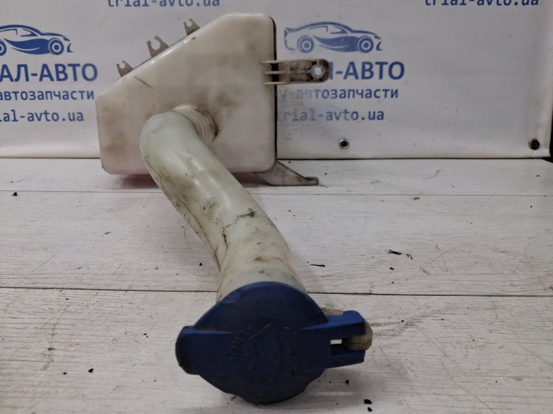 Бачок омывателя Tucson 2004-2009 JM 2.0 diesel D4EA Бачок омывателя Tucson 2004-2009 JM 2.0 diesel D4EA
