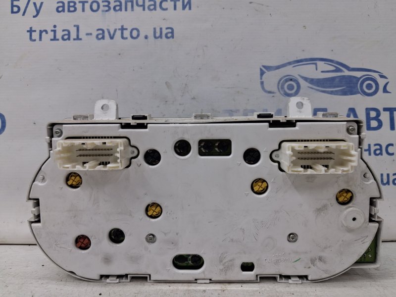 Приборная панель Outlander 2003-2006 cu 2.4 бензин 4G69 Приборная панель Outlander 2003-2006 cu 2.4 бензин 4G69