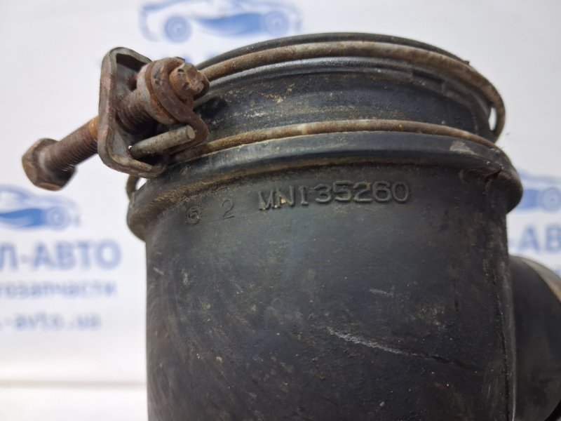 Патрубок воздушного фильтра Outlander 2003-2006 cu 2.4 бензин 4G69